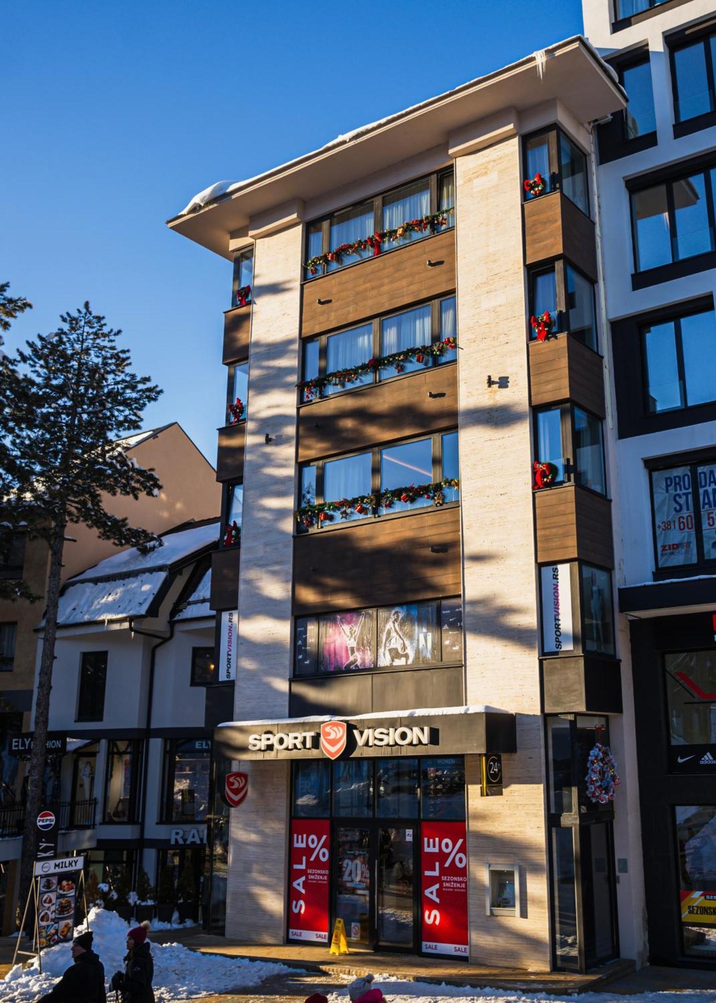 Promenada Apartment